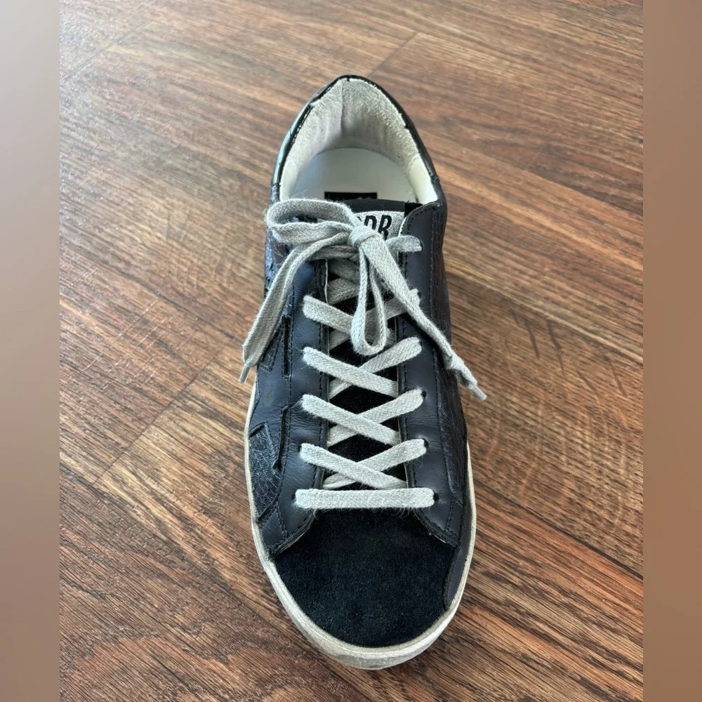Golden Goose Sneaker 37 Women's
 **ONE SINGLE RIGHT SHOE ONLY** - Picture 14 of 16